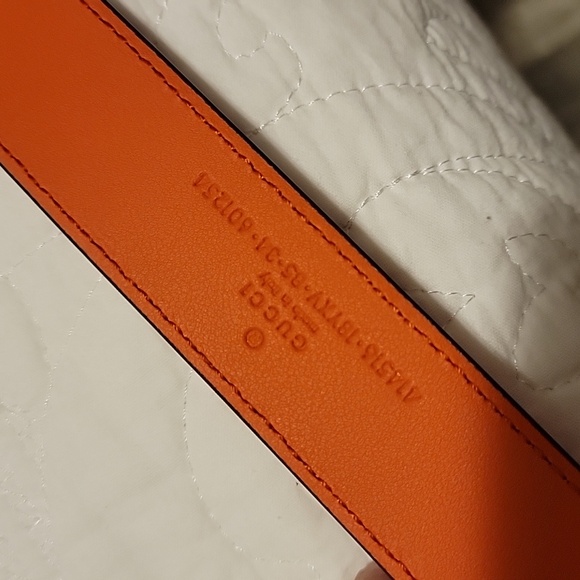 โ ๏ธ Last one available! NEW Gucci enamel Orange belts - Picture 3 of 6
